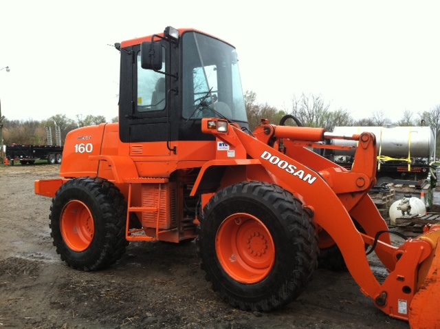 2004 Daewoo Mega 300-V